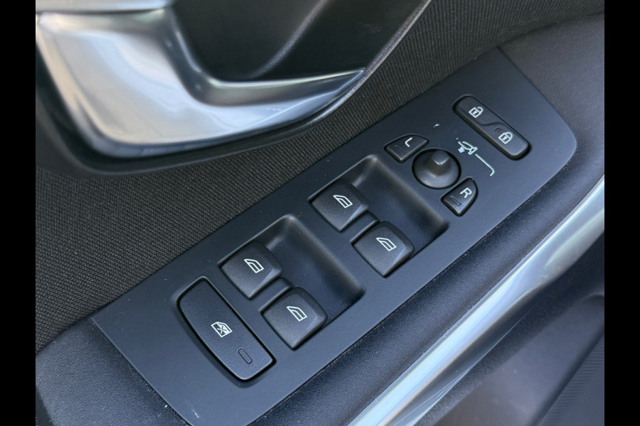 Volvo V40 2.0 T2 Momentum Standkachel