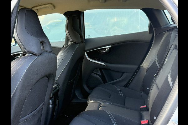 Volvo V40 2.0 T2 Momentum Standkachel