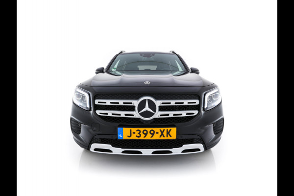 Mercedes-Benz Glb 180 d Business Solution Luxury [ 7-Pers. ] (INCL-BTW) Aut. *LUXURY-LEATHER | FULL-LED | AMBIENT-LIGHT | WIDESCREEN-DIGI-COCKPIT | HEATED-COMFORTSEATS | CAMERA | DAB+ | NAVI-FULLMAP | ECC | MEMORY-PACK | PDC | CRUISE | PRIVACY-GLASS |