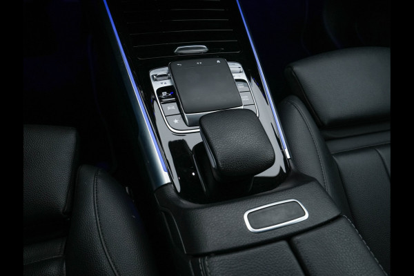 Mercedes-Benz Glb 180 d Business Solution Luxury [ 7-Pers. ] (INCL-BTW) Aut. *LUXURY-LEATHER | FULL-LED | AMBIENT-LIGHT | WIDESCREEN-DIGI-COCKPIT | HEATED-COMFORTSEATS | CAMERA | DAB+ | NAVI-FULLMAP | ECC | MEMORY-PACK | PDC | CRUISE | PRIVACY-GLASS |