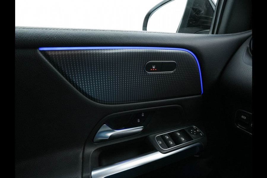 Mercedes-Benz Glb 180 d Business Solution Luxury [ 7-Pers. ] (INCL-BTW) Aut. *LUXURY-LEATHER | FULL-LED | AMBIENT-LIGHT | WIDESCREEN-DIGI-COCKPIT | HEATED-COMFORTSEATS | CAMERA | DAB+ | NAVI-FULLMAP | ECC | MEMORY-PACK | PDC | CRUISE | PRIVACY-GLASS |