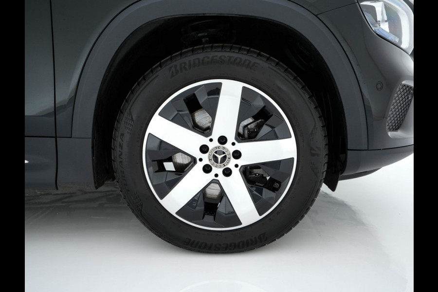 Mercedes-Benz Glb 180 d Business Solution Luxury [ 7-Pers. ] (INCL-BTW) Aut. *LUXURY-LEATHER | FULL-LED | AMBIENT-LIGHT | WIDESCREEN-DIGI-COCKPIT | HEATED-COMFORTSEATS | CAMERA | DAB+ | NAVI-FULLMAP | ECC | MEMORY-PACK | PDC | CRUISE | PRIVACY-GLASS |