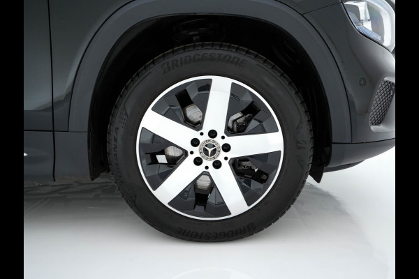 Mercedes-Benz Glb 180 d Business Solution Luxury [ 7-Pers. ] (INCL-BTW) Aut. *LUXURY-LEATHER | FULL-LED | AMBIENT-LIGHT | WIDESCREEN-DIGI-COCKPIT | HEATED-COMFORTSEATS | CAMERA | DAB+ | NAVI-FULLMAP | ECC | MEMORY-PACK | PDC | CRUISE | PRIVACY-GLASS |