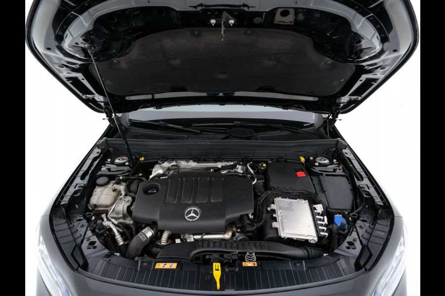 Mercedes-Benz Glb 180 d Business Solution Luxury [ 7-Pers. ] (INCL-BTW) Aut. *LUXURY-LEATHER | FULL-LED | AMBIENT-LIGHT | WIDESCREEN-DIGI-COCKPIT | HEATED-COMFORTSEATS | CAMERA | DAB+ | NAVI-FULLMAP | ECC | MEMORY-PACK | PDC | CRUISE | PRIVACY-GLASS |