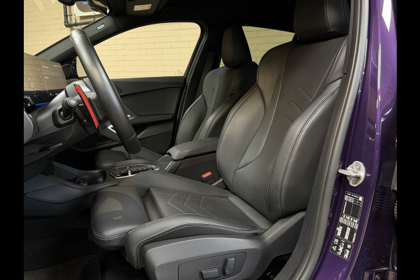 BMW 1-serie M135 300pk xDrive | Navi Prof | HUD | HK | 360 | 19" | Led | ACC | Blindspot | 100% Dealer Onderhouden!