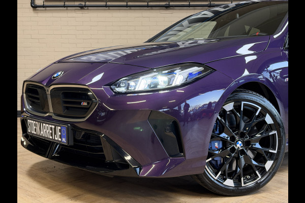 BMW 1-serie M135 300pk xDrive | Navi Prof | HUD | HK | 360 | 19" | Led | ACC | Blindspot | 100% Dealer Onderhouden!