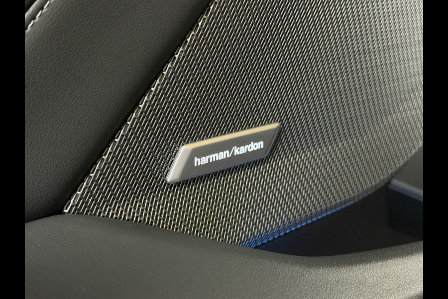 BMW 1-serie M135 300pk xDrive | Navi Prof | HUD | HK | 360 | 19" | Led | ACC | Blindspot | 100% Dealer Onderhouden!