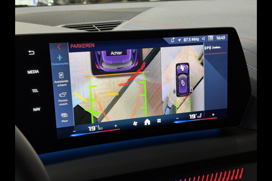 BMW 1-serie M135 300pk xDrive | Navi Prof | HUD | HK | 360 | 19" | Led | ACC | Blindspot | 100% Dealer Onderhouden!