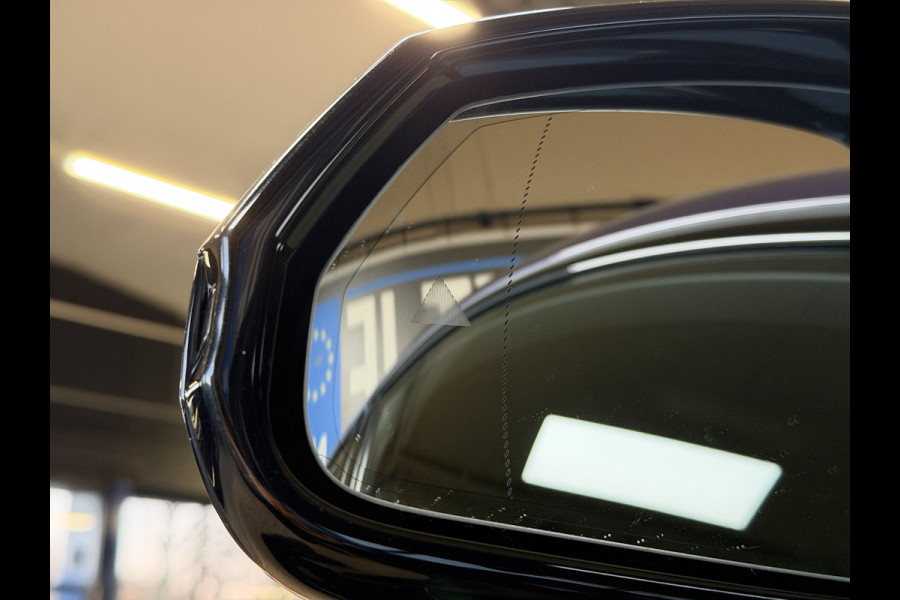 BMW 1-serie M135 300pk xDrive | Navi Prof | HUD | HK | 360 | 19" | Led | ACC | Blindspot | 100% Dealer Onderhouden!