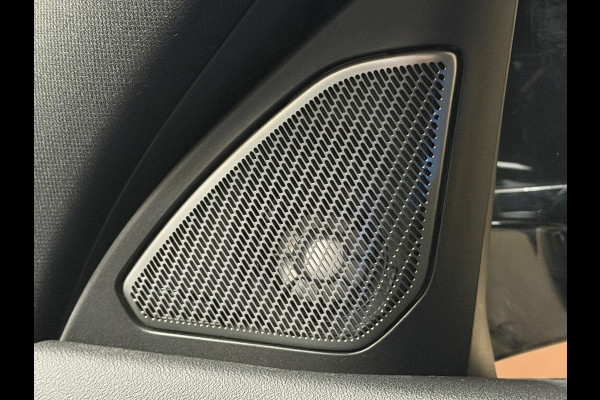 BMW 1-serie M135 300pk xDrive | Navi Prof | HUD | HK | 360 | 19" | Led | ACC | Blindspot | 100% Dealer Onderhouden!