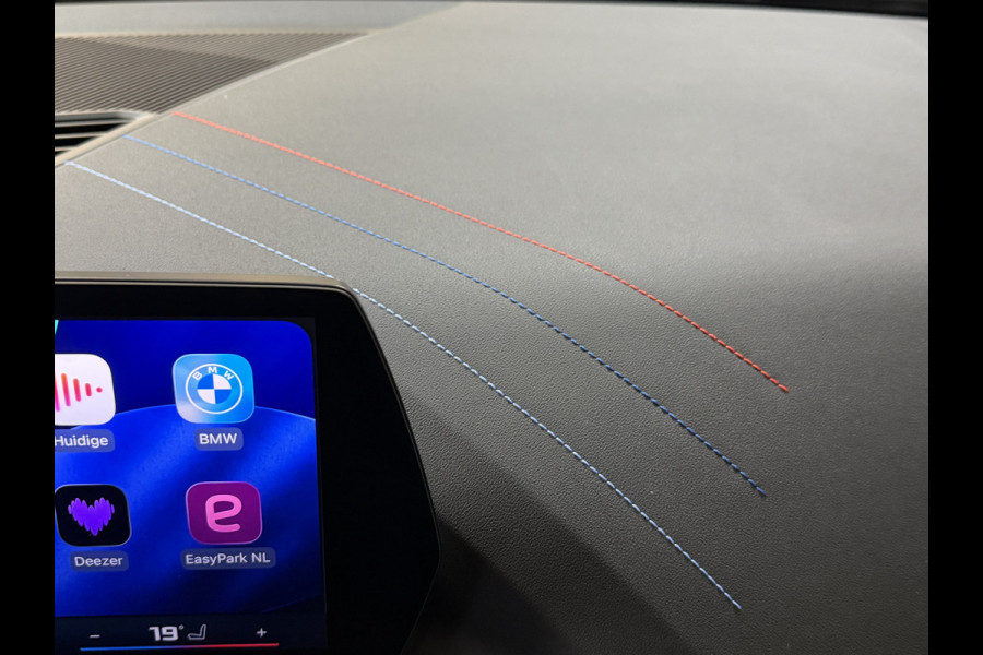 BMW 1-serie M135 300pk xDrive | Navi Prof | HUD | HK | 360 | 19" | Led | ACC | Blindspot | 100% Dealer Onderhouden!