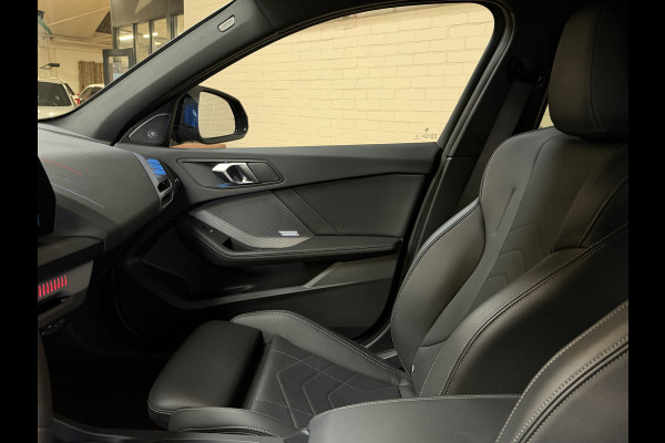 BMW 1-serie M135 300pk xDrive | Navi Prof | HUD | HK | 360 | 19" | Led | ACC | Blindspot | 100% Dealer Onderhouden!