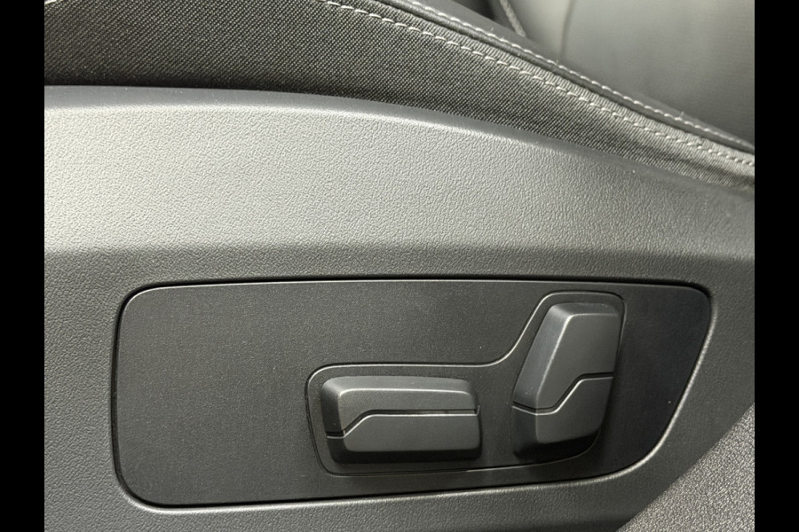 BMW 1-serie M135 300pk xDrive | Navi Prof | HUD | HK | 360 | 19" | Led | ACC | Blindspot | 100% Dealer Onderhouden!