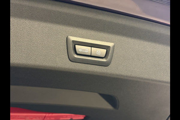 BMW 1-serie M135 300pk xDrive | Navi Prof | HUD | HK | 360 | 19" | Led | ACC | Blindspot | 100% Dealer Onderhouden!