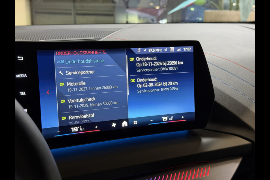 BMW 1-serie M135 300pk xDrive | Navi Prof | HUD | HK | 360 | 19" | Led | ACC | Blindspot | 100% Dealer Onderhouden!