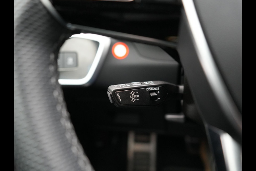 Audi A6 Avant 50 TFSI e quattro S Line Panodak Plug In Hybrid 300pk PHEV | Trekhaak | Head Up | Bang & Olufsen | Lederen Sportstoelen Verwarmd | Adaptive Cruise | Apple Carplay | Camera | Blis | Navigatie | Virtual | DAB |