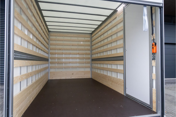 Mercedes-Benz Sprinter 516 Automaat Bakwagen Laadklep nieuw