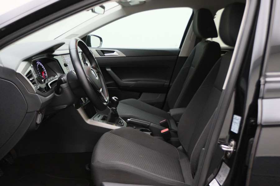 Volkswagen Polo 1.0 TSI Comfortline Business LED, Apple Carplay, ACC, Afn. Trekhaak, 15"