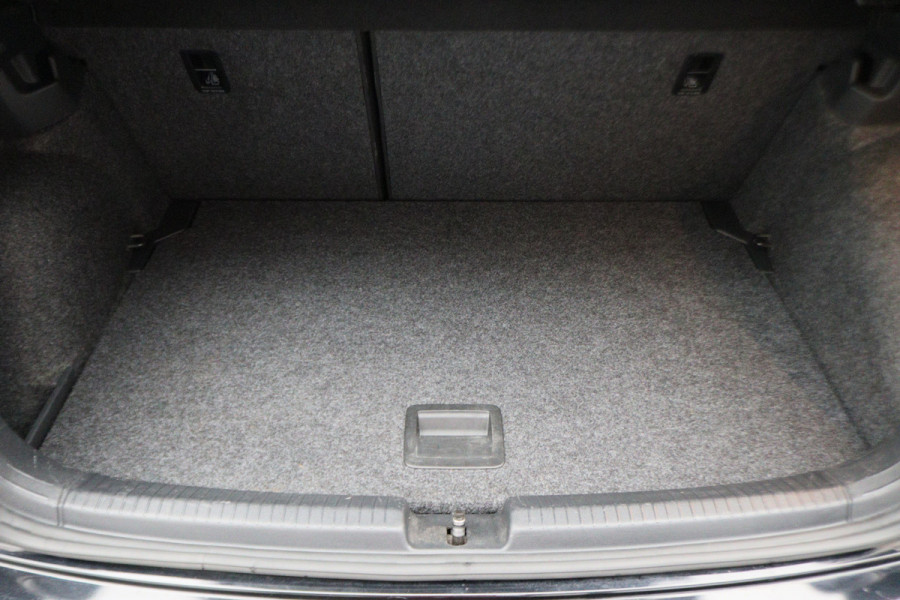 Volkswagen Polo 1.0 TSI Comfortline Business LED, Apple Carplay, ACC, Afn. Trekhaak, 15"