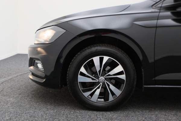 Volkswagen Polo 1.0 TSI Comfortline Business LED, Apple Carplay, ACC, Afn. Trekhaak, 15"