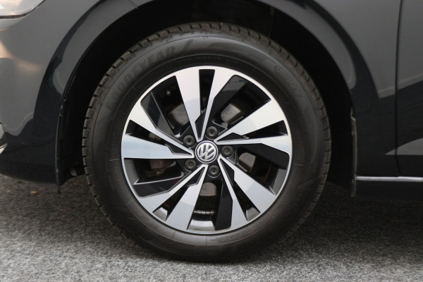 Volkswagen Polo 1.0 TSI Comfortline Business LED, Apple Carplay, ACC, Afn. Trekhaak, 15"