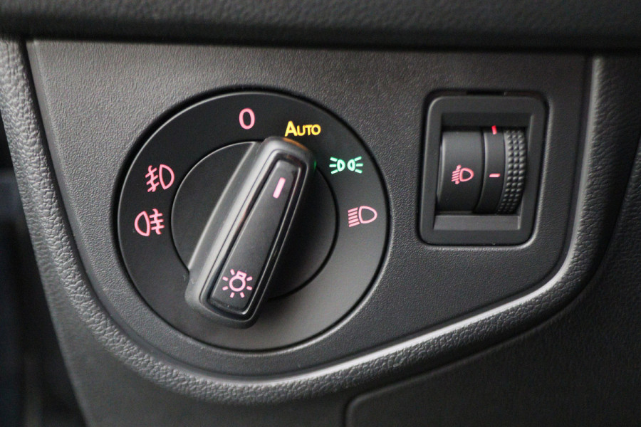 Volkswagen Polo 1.0 TSI Comfortline Business LED, Apple Carplay, ACC, Afn. Trekhaak, 15"