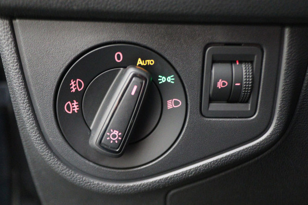 Volkswagen Polo 1.0 TSI Comfortline Business LED, Apple Carplay, ACC, Afn. Trekhaak, 15"