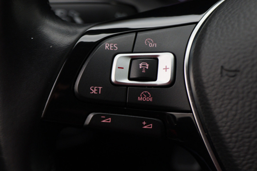 Volkswagen Polo 1.0 TSI Comfortline Business LED, Apple Carplay, ACC, Afn. Trekhaak, 15"