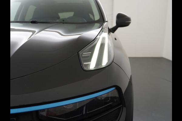 Lynk & Co 01 1.5 PHEV AUT-7 261pk Pano-Schuifdak Lmv 20" 360°Camera Apple Carplay Android Auto Adap.Cruise Navi Pdc Ecc Keyless Led Plug-In H Elek.Memory.Stoel File assistent Dodehoek detector Elektrisch bedienbare achterklep Rijstrooksensor Wifi Verkeersbord detectie 425Nm koppel 3,7kw laadvermogen €44.882 Nieuwprijs 1e Eigenaar Origineel NLse auto!