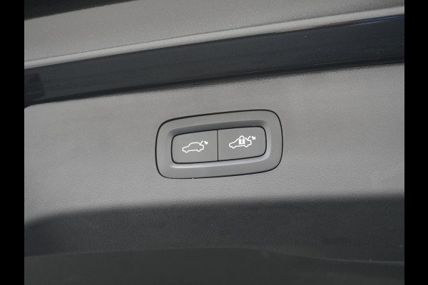 Lynk & Co 01 1.5 PHEV AUT-7 261pk Pano-Schuifdak Lmv 20" 360°Camera Apple Carplay Android Auto Adap.Cruise Navi Pdc Ecc Keyless Led Plug-In H Elek.Memory.Stoel File assistent Dodehoek detector Elektrisch bedienbare achterklep Rijstrooksensor Wifi Verkeersbord detectie 425Nm koppel 3,7kw laadvermogen €44.882 Nieuwprijs 1e Eigenaar Origineel NLse auto!