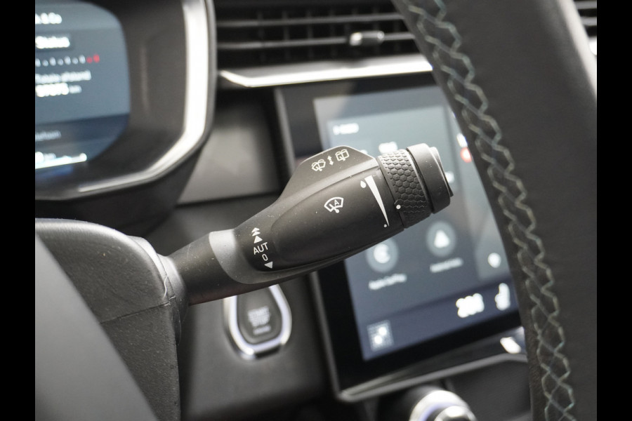 Lynk & Co 01 1.5 PHEV AUT-7 261pk Pano-Schuifdak Lmv 20" 360°Camera Apple Carplay Android Auto Adap.Cruise Navi Pdc Ecc Keyless Led Plug-In H Elek.Memory.Stoel File assistent Dodehoek detector Elektrisch bedienbare achterklep Rijstrooksensor Wifi Verkeersbord detectie 425Nm koppel 3,7kw laadvermogen €44.882 Nieuwprijs 1e Eigenaar Origineel NLse auto!