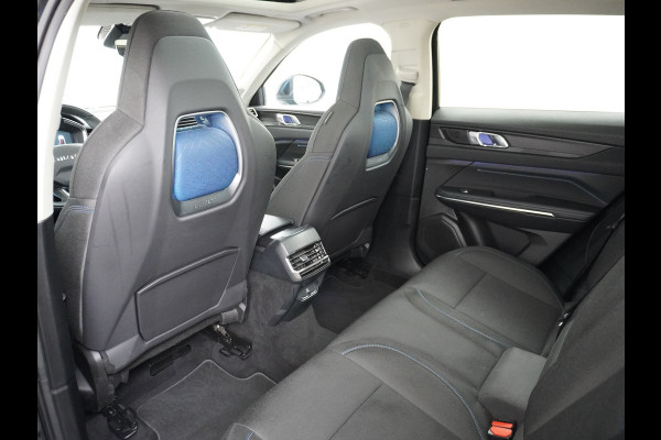 Lynk & Co 01 1.5 PHEV AUT-7 261pk Pano-Schuifdak Lmv 20" 360°Camera Apple Carplay Android Auto Adap.Cruise Navi Pdc Ecc Keyless Led Plug-In H Elek.Memory.Stoel File assistent Dodehoek detector Elektrisch bedienbare achterklep Rijstrooksensor Wifi Verkeersbord detectie 425Nm koppel 3,7kw laadvermogen €44.882 Nieuwprijs 1e Eigenaar Origineel NLse auto!