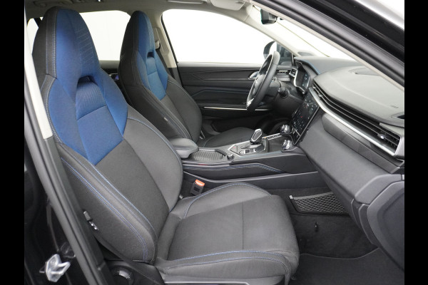 Lynk & Co 01 1.5 PHEV AUT-7 261pk Pano-Schuifdak Lmv 20" 360°Camera Apple Carplay Android Auto Adap.Cruise Navi Pdc Ecc Keyless Led Plug-In H Elek.Memory.Stoel File assistent Dodehoek detector Elektrisch bedienbare achterklep Rijstrooksensor Wifi Verkeersbord detectie 425Nm koppel 3,7kw laadvermogen €44.882 Nieuwprijs 1e Eigenaar Origineel NLse auto!