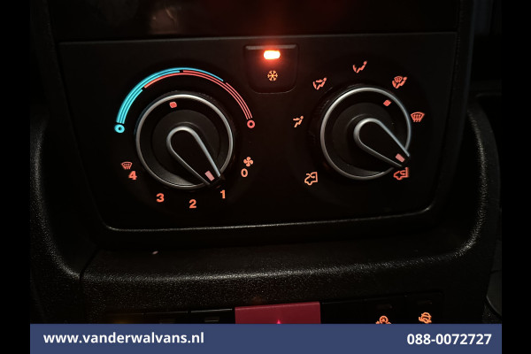 Peugeot Boxer 2.2 BlueHDi 141pk Bakwagen Laadklep Euro6 Airco | Cruisecontrol | 985kg laadvermogen Bijrijdersbank