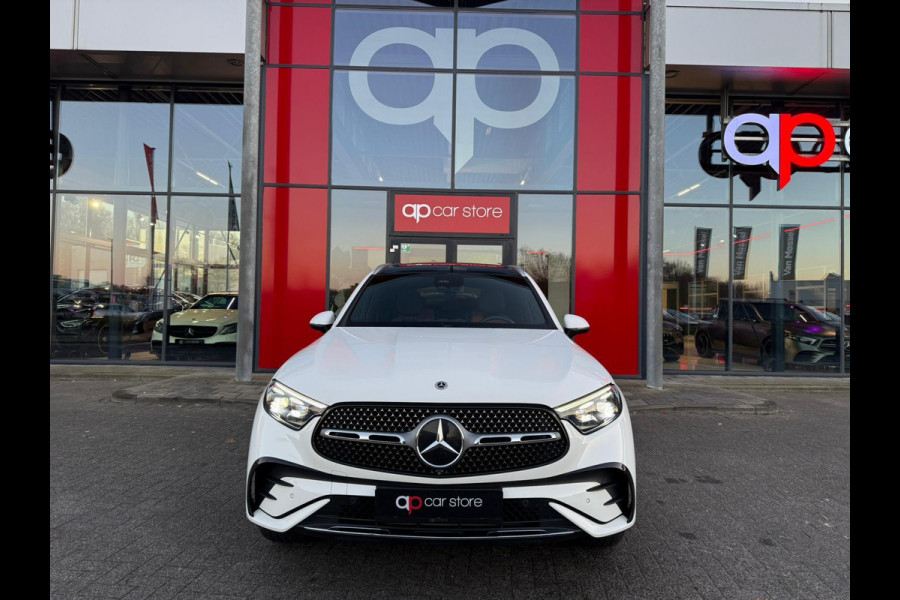 Mercedes-Benz GLC 300e 4MATIC AMG Line Full spec