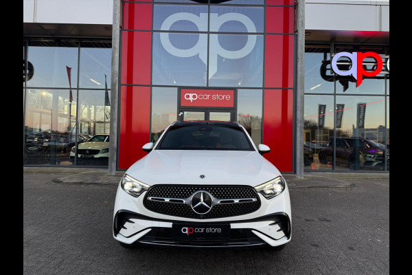 Mercedes-Benz GLC 300e 4MATIC AMG Line Full spec