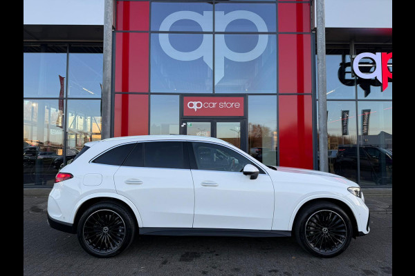 Mercedes-Benz GLC 300e 4MATIC AMG Line Full spec