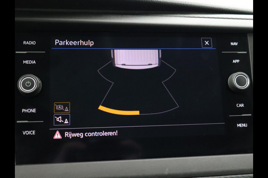 Volkswagen Transporter T6.1 2.0 TDI 150 PK L2H1 DUBBEL CABINE + CARPLAY | TREKHAAK 2500 KG | MOJAVE BEIGE