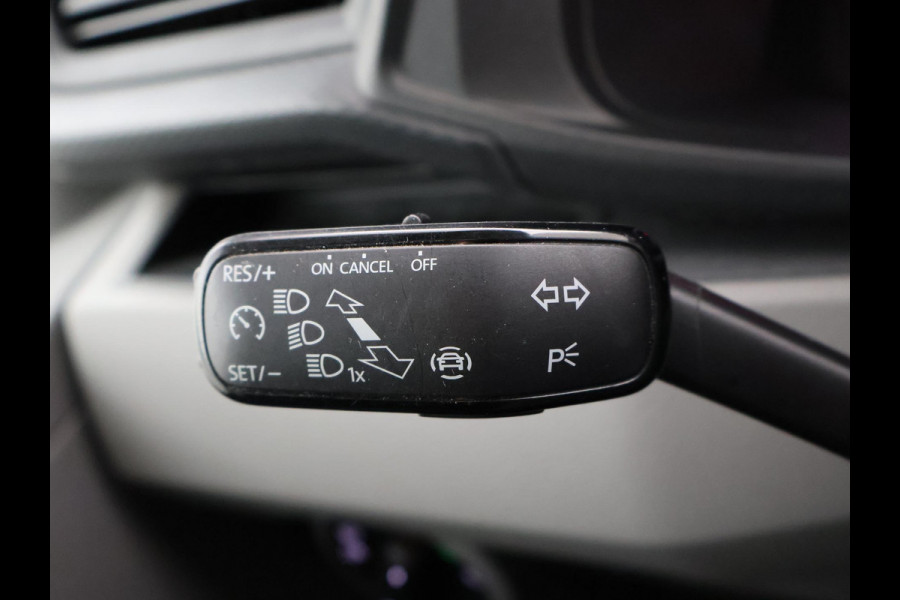 Volkswagen Transporter T6.1 2.0 TDI 150 PK L2H1 DUBBEL CABINE + CARPLAY | TREKHAAK 2500 KG | MOJAVE BEIGE