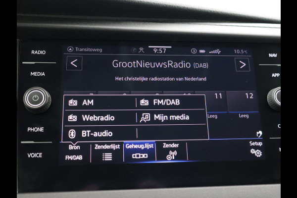 Volkswagen Transporter T6.1 2.0 TDI 150 PK L2H1 DUBBEL CABINE + CARPLAY | TREKHAAK 2500 KG | MOJAVE BEIGE