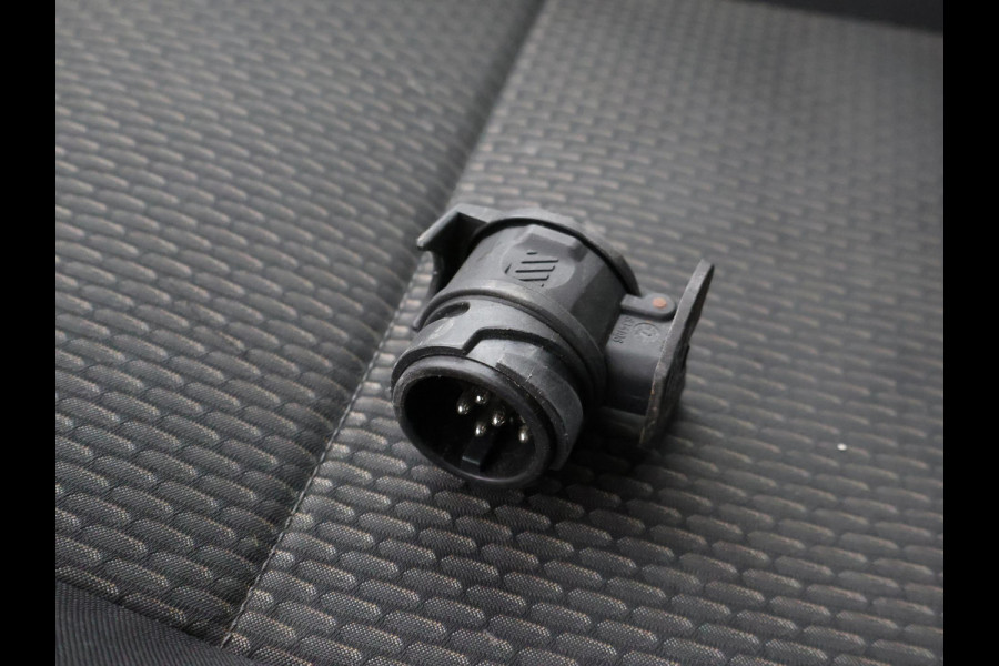 Volkswagen Transporter T6.1 2.0 TDI 150 PK L2H1 DUBBEL CABINE + CARPLAY | TREKHAAK 2500 KG | MOJAVE BEIGE