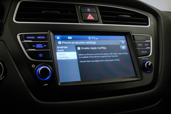 Hyundai i20 1.0 T-GDI Premium [ Keyless Camera Carplay Trekhaak LED DAB Climate Control ]