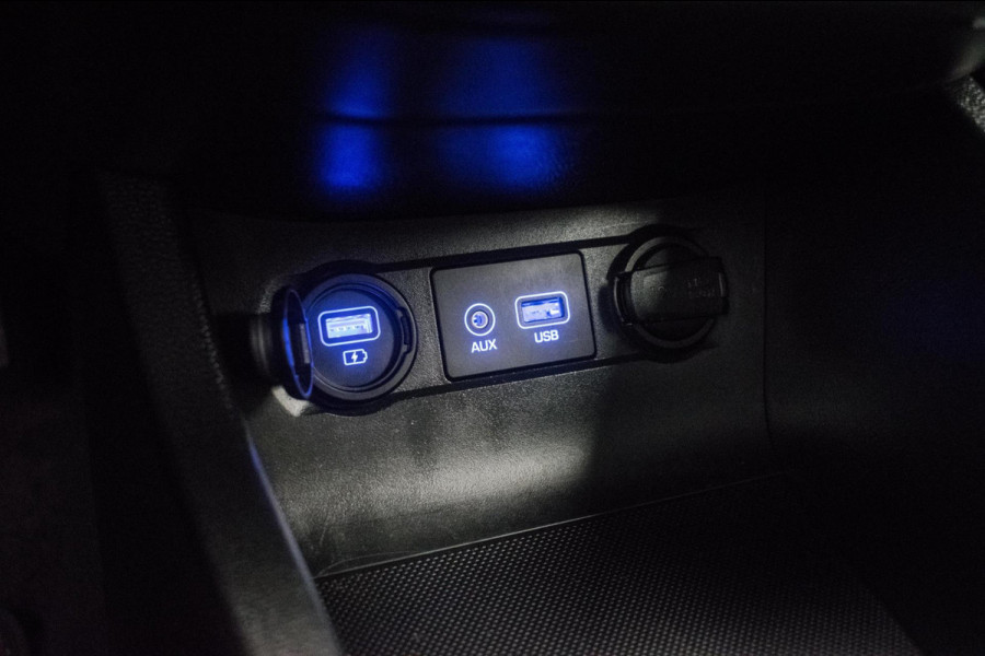Hyundai i20 1.0 T-GDI Premium [ Keyless Camera Carplay Trekhaak LED DAB Climate Control ]