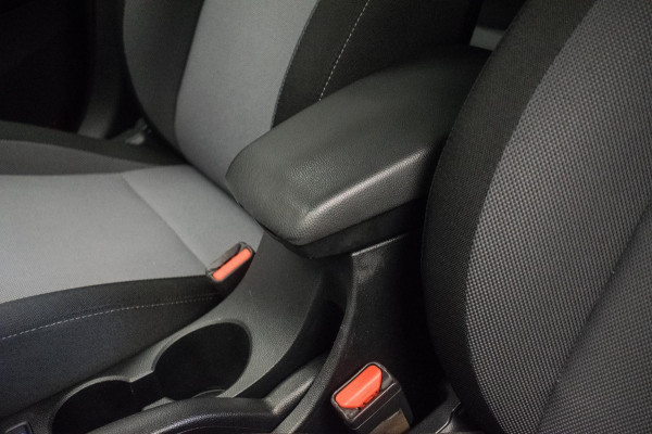 Hyundai i20 1.0 T-GDI Premium [ Keyless Camera Carplay Trekhaak LED DAB Climate Control ]