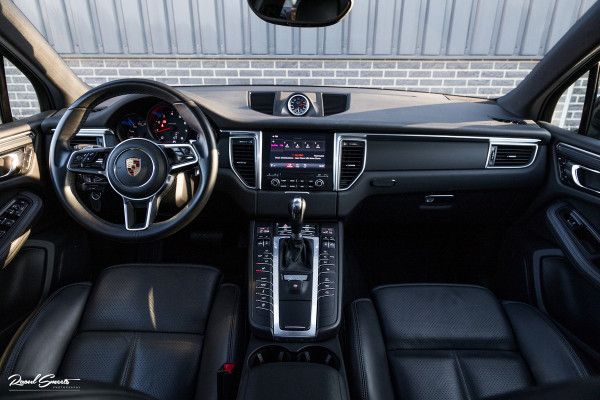 Porsche Macan 2.0 | Panorama dak | Luchtvering | Memory | Bose | Cruise control |