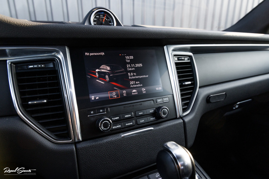 Porsche Macan 2.0 | Panorama dak | Luchtvering | Memory | Bose | Cruise control |