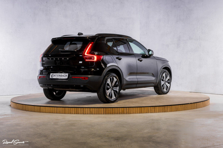Volvo XC40 1.5 T5 Plug-in hybrid Plus Dark | Adaptieve cruise | Harman Kardon | Memory | Blis |