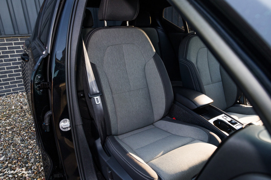 Volvo XC40 1.5 T5 Plug-in hybrid Plus Dark | Adaptieve cruise | Harman Kardon | Memory | Blis |