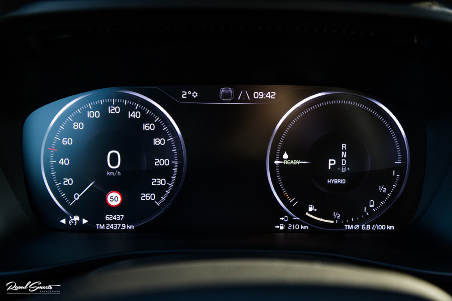 Volvo XC40 1.5 T5 Plug-in hybrid Plus Dark | Adaptieve cruise | Harman Kardon | Memory | Blis |