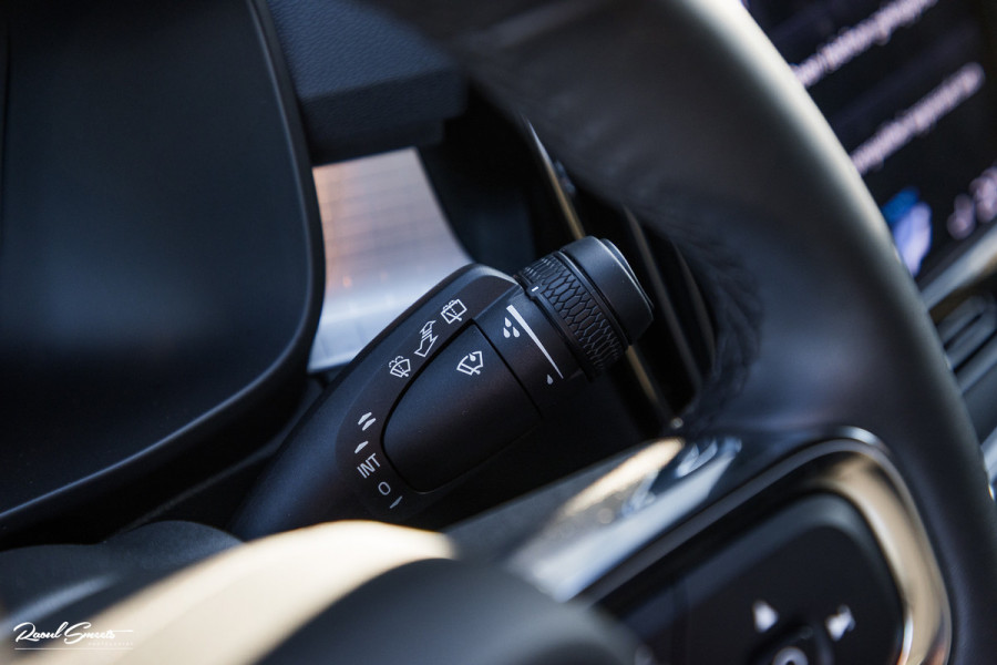 Volvo XC40 1.5 T5 Plug-in hybrid Plus Dark | Adaptieve cruise | Harman Kardon | Memory | Blis |